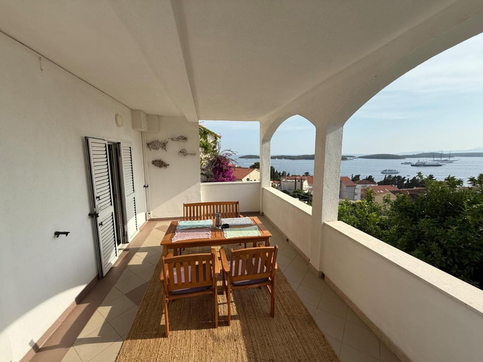 Biba Hvar Apartment *
